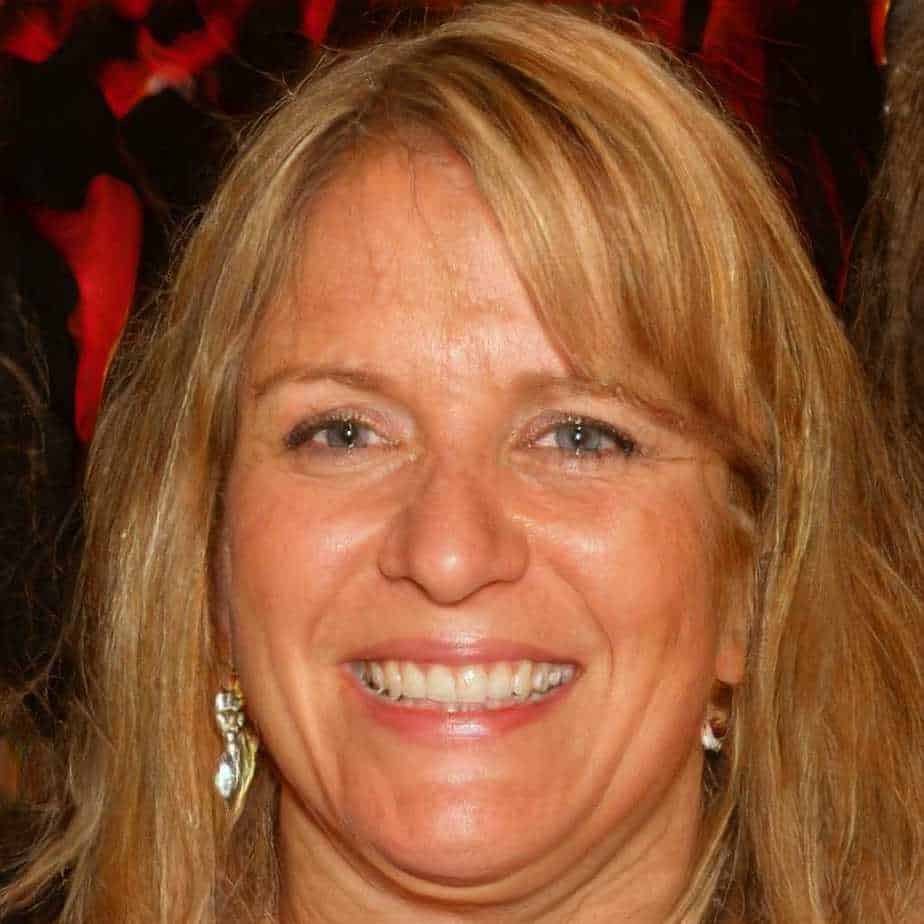 Anna R.
